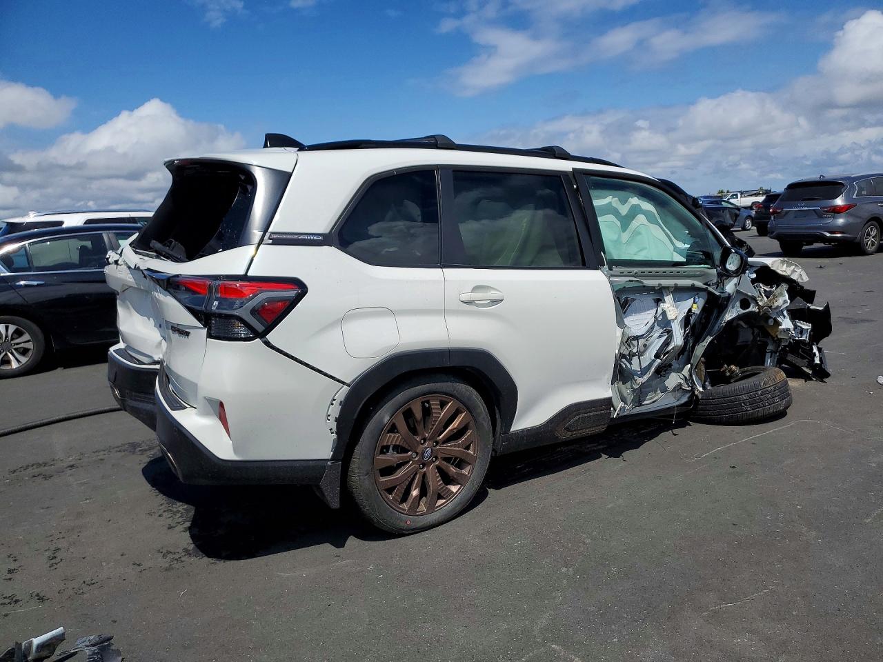 2026 SUBARU FORESTER SPORT — снимка 3