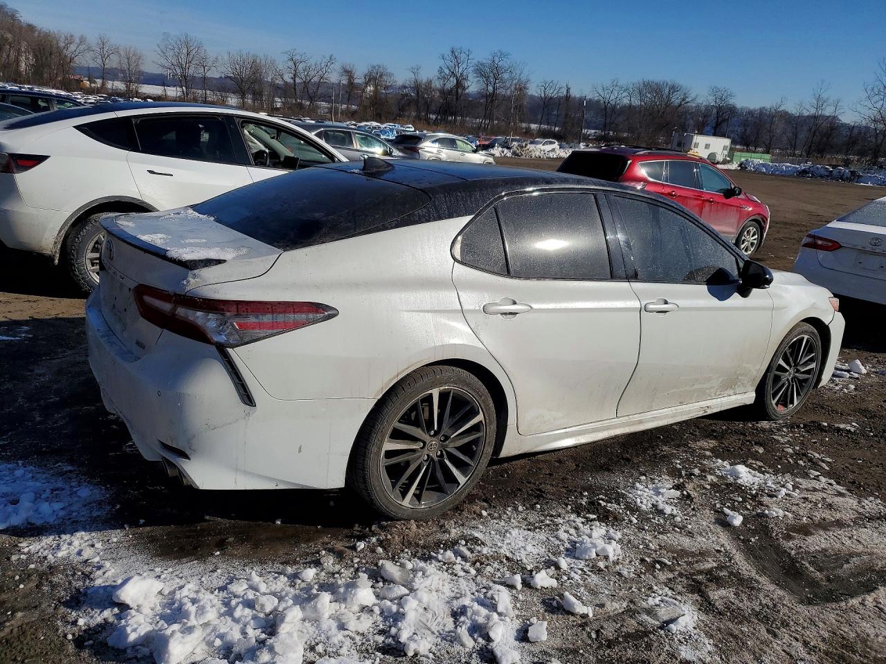 2018 TOYOTA CAMRY XSE — снимка 3