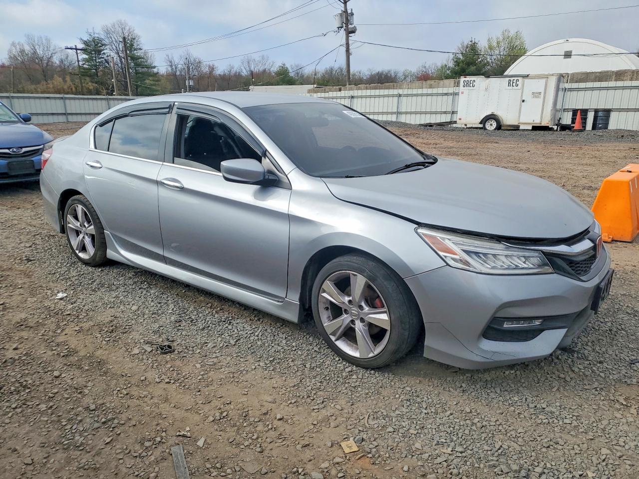 2016 HONDA ACCORD LX — снимка 4