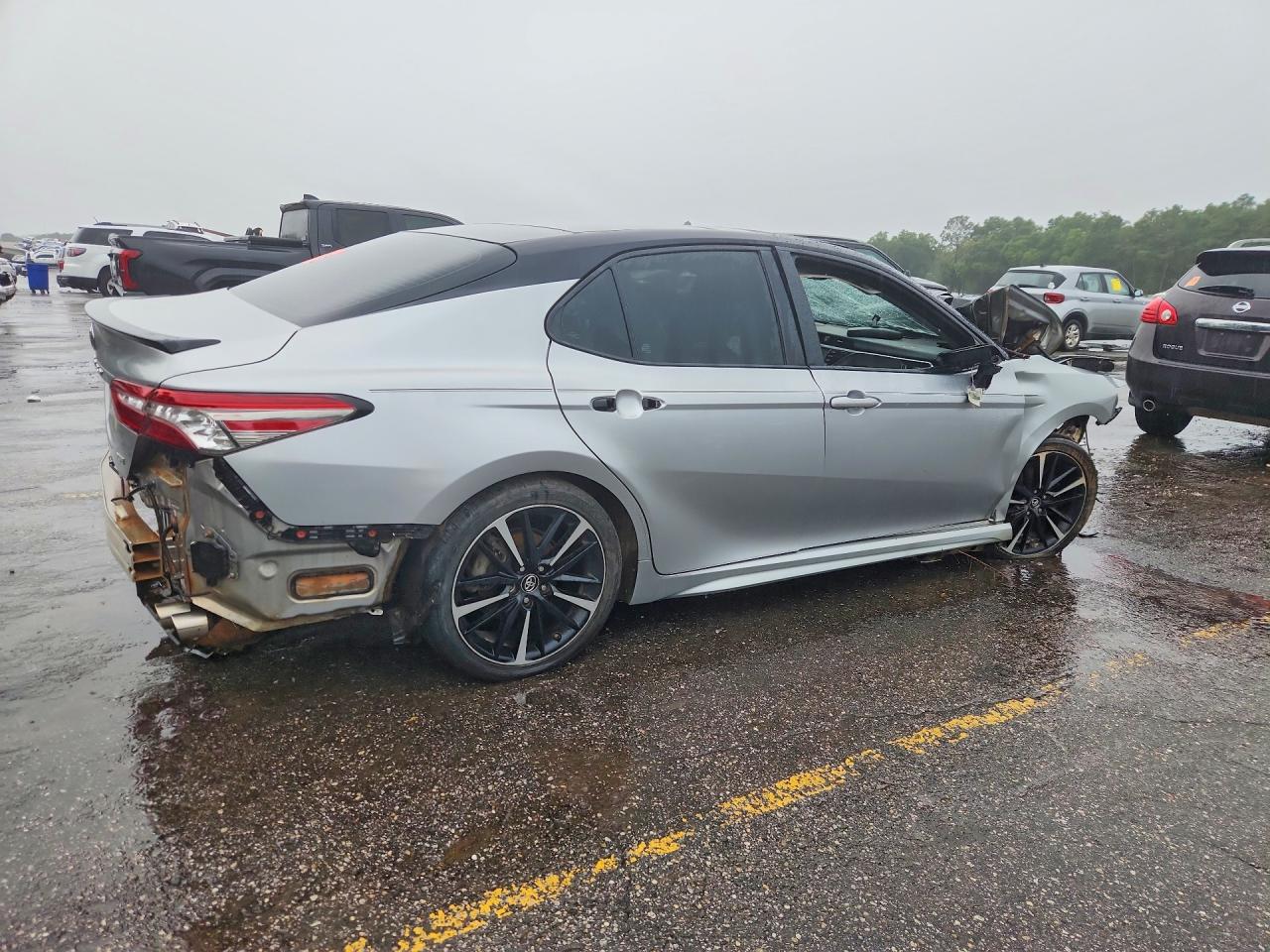2018 TOYOTA CAMRY XSE — снимка 3