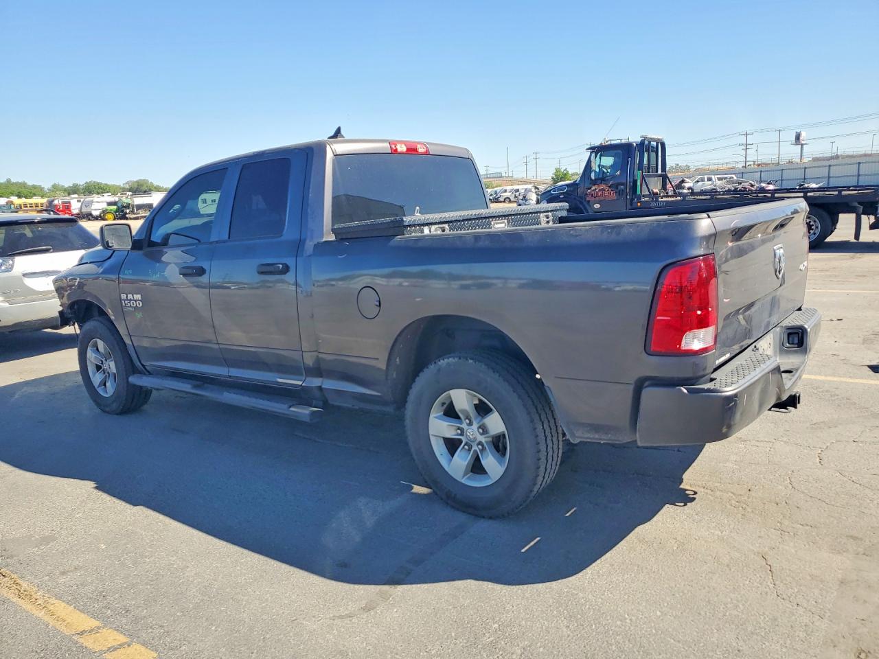 2020 RAM 1500 CLASSIC TRADESMAN — снимка 2