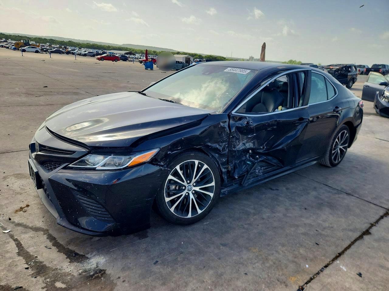 2019 TOYOTA CAMRY SE