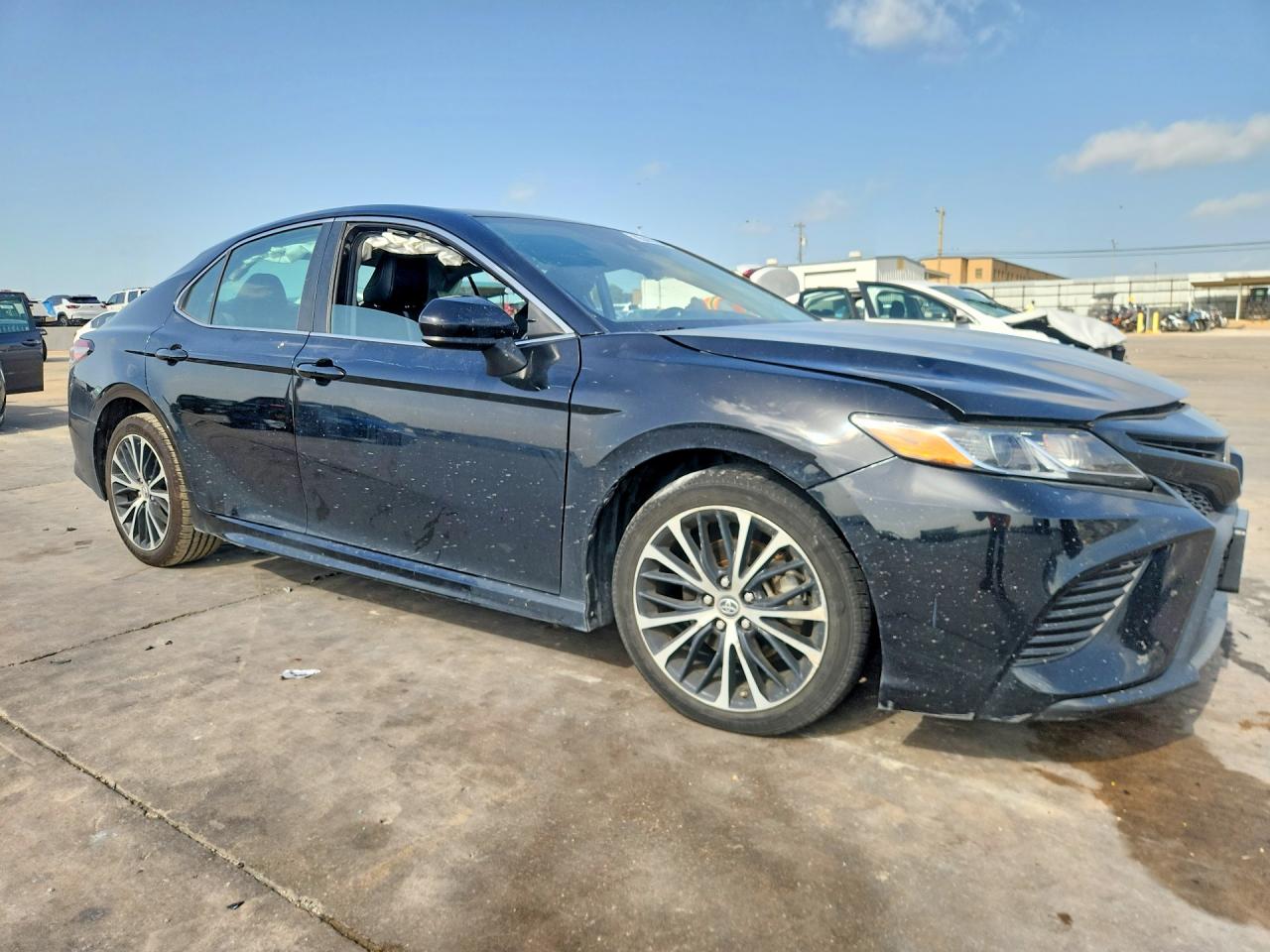 2019 TOYOTA CAMRY SE — снимка 4