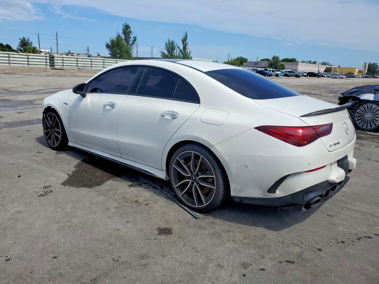 2024 MERCEDES-BENZ CLA AMG 35 4MATIC — снимка 2