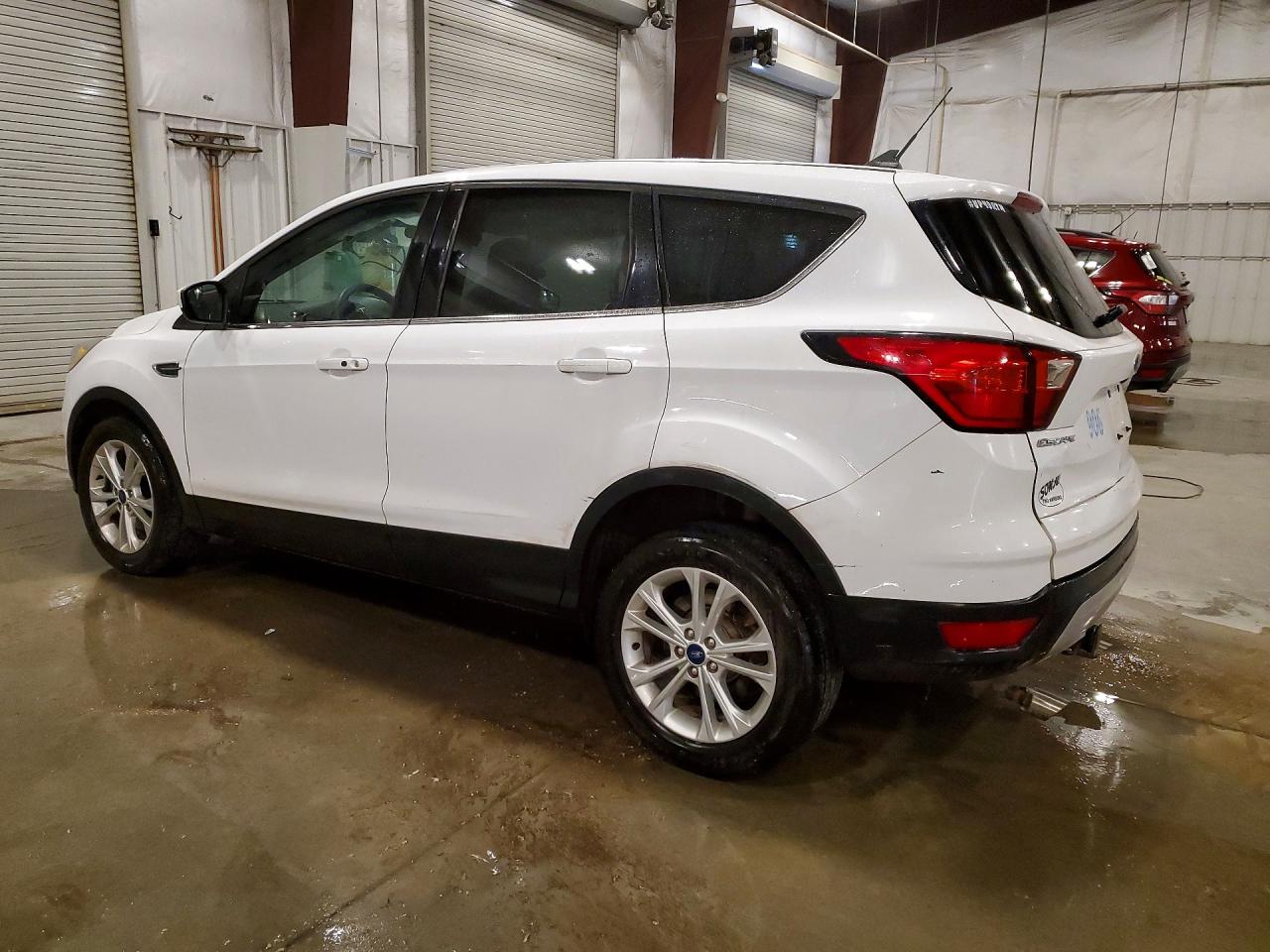 2019 FORD ESCAPE SE — снимка 2