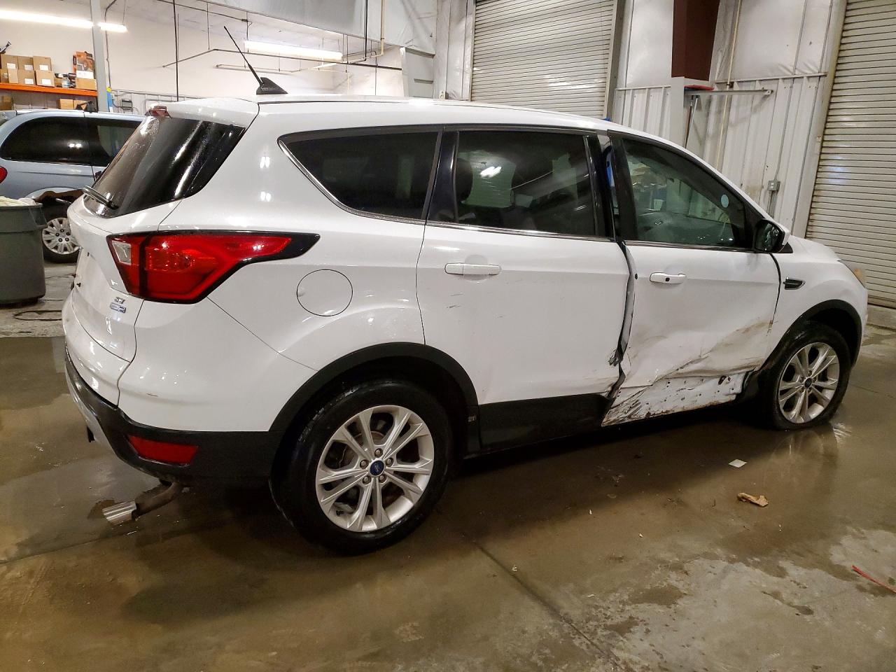 2019 FORD ESCAPE SE — снимка 3