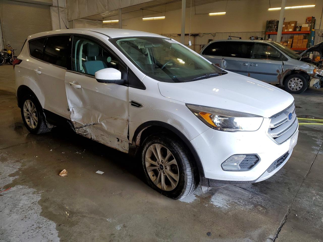 2019 FORD ESCAPE SE — снимка 4