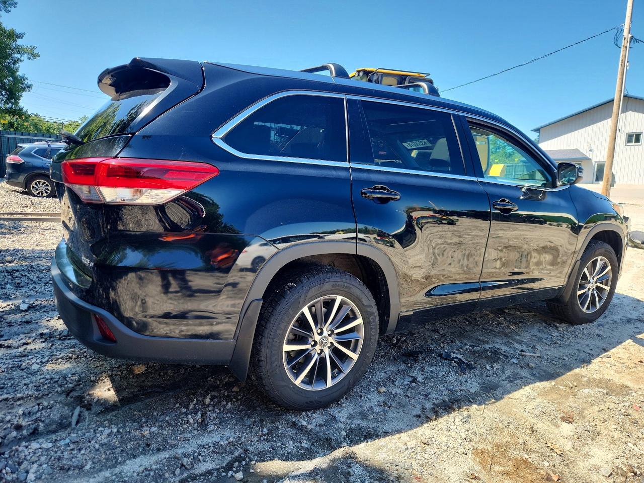 2018 TOYOTA HIGHLANDER XLE — снимка 3