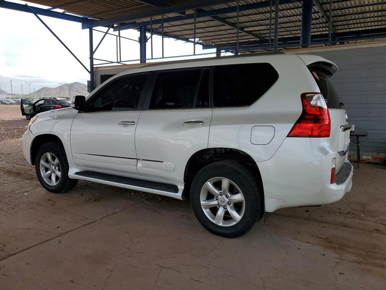 2013 LEXUS GX 460 — снимка 2