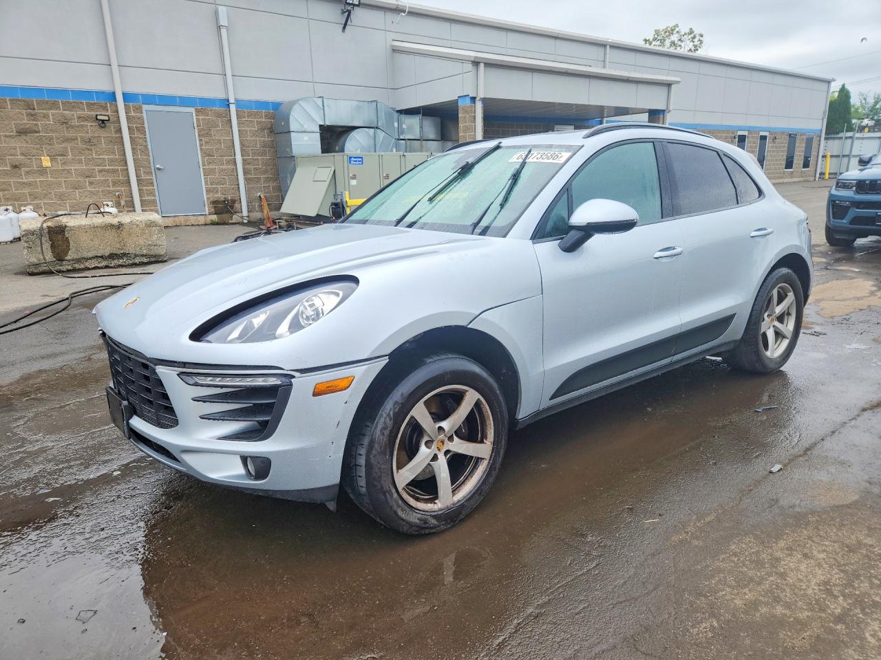 2017 PORSCHE MACAN