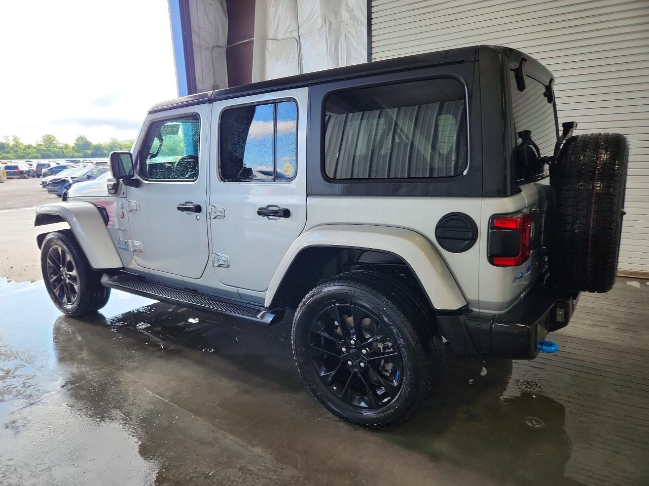 2022 JEEP WRANGLER UNLIMITED SAHARA 4XE — снимка 2