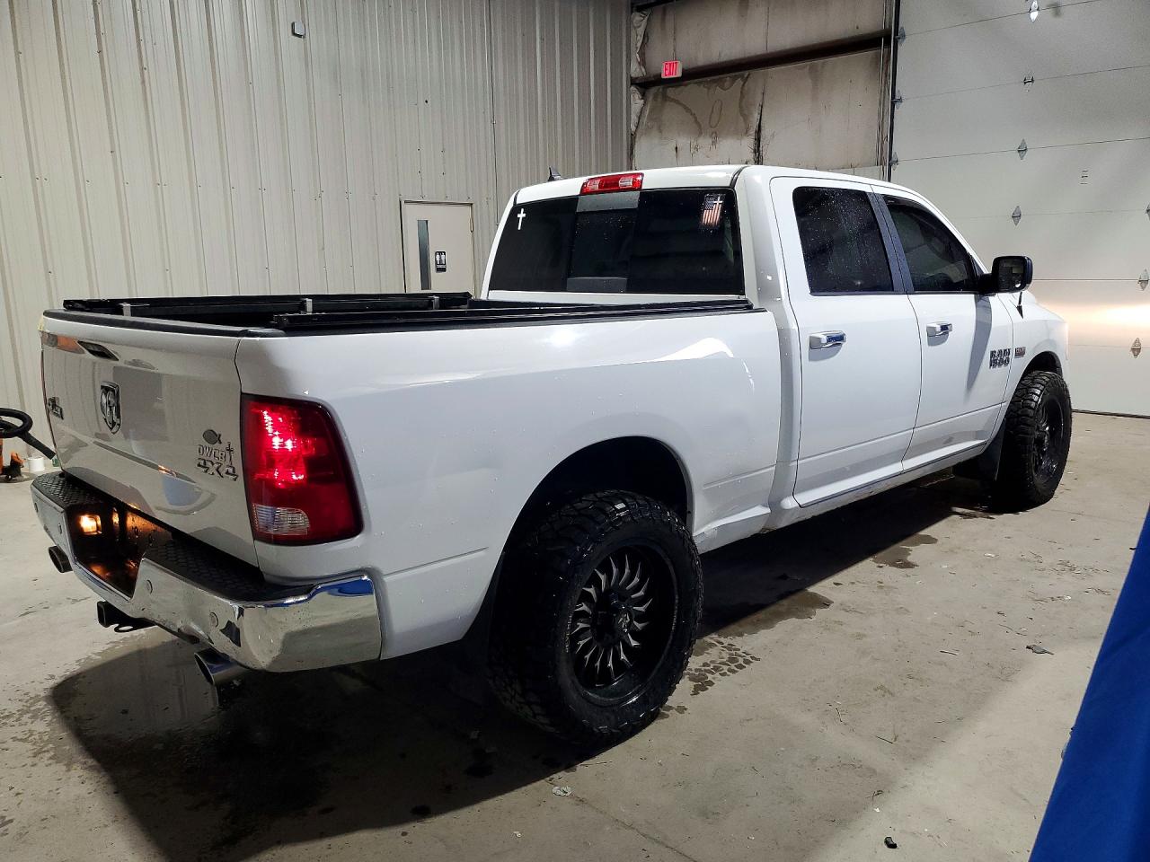 2017 RAM 1500 SLT — снимка 3