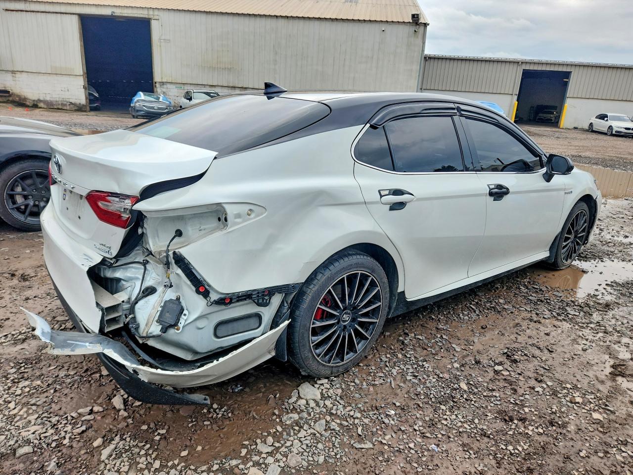 2020 TOYOTA CAMRY XLE — снимка 3