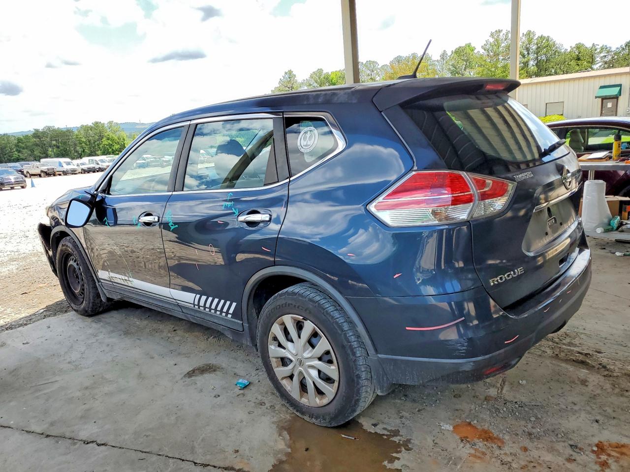 2015 NISSAN ROGUE S — снимка 2