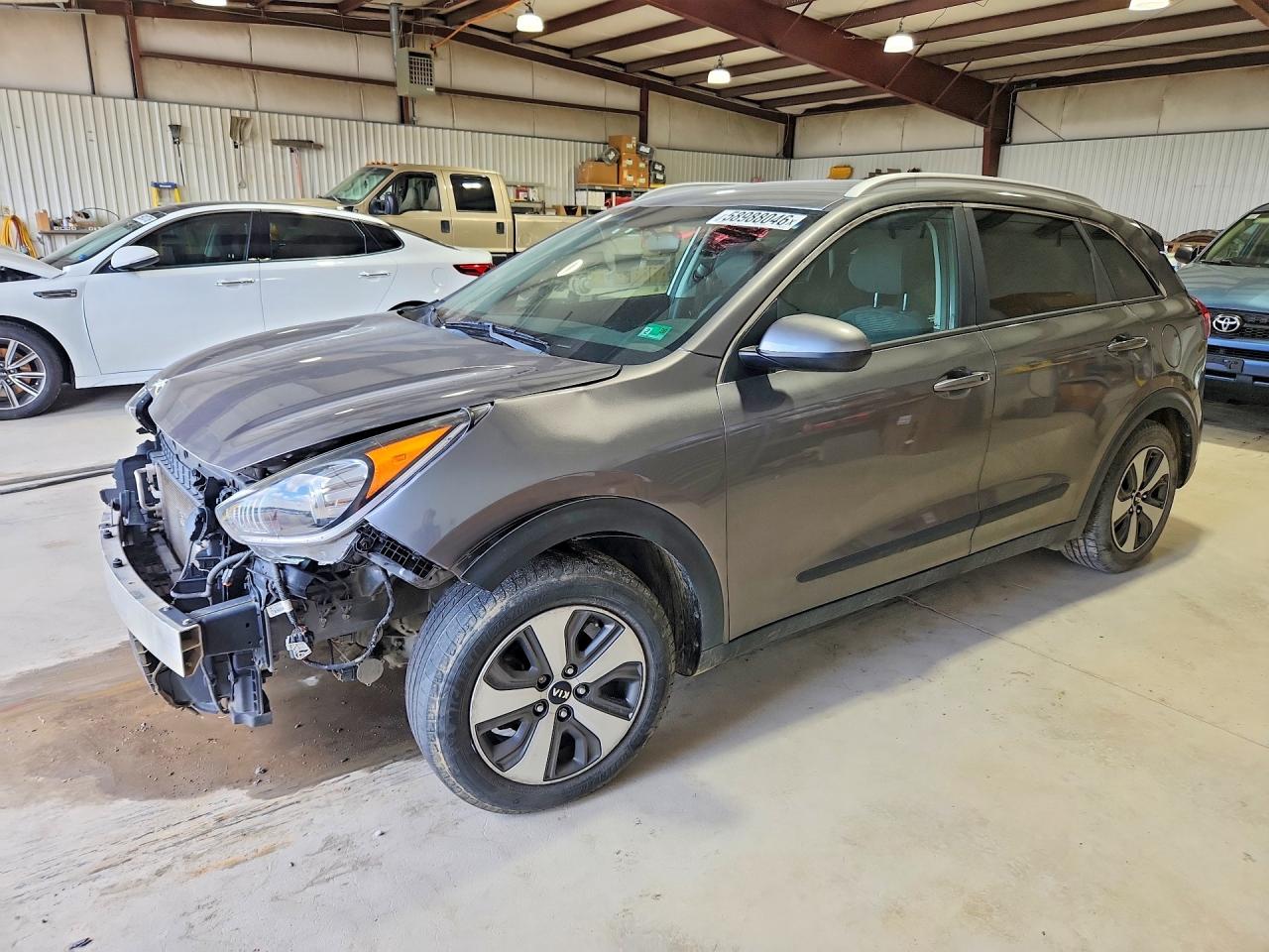 2017 KIA NIRO LX