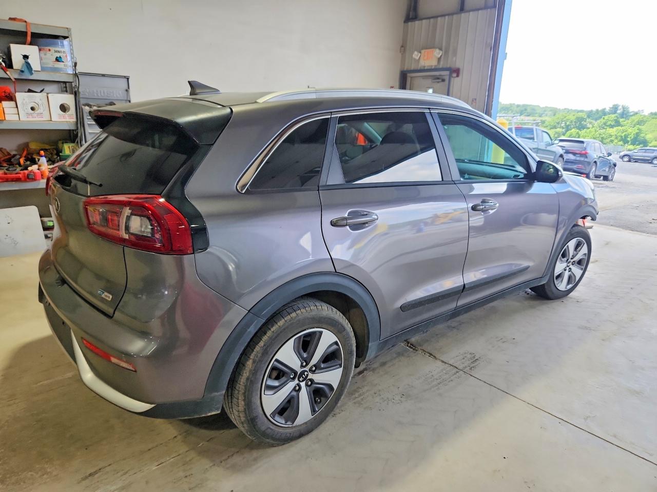 2017 KIA NIRO LX — снимка 3