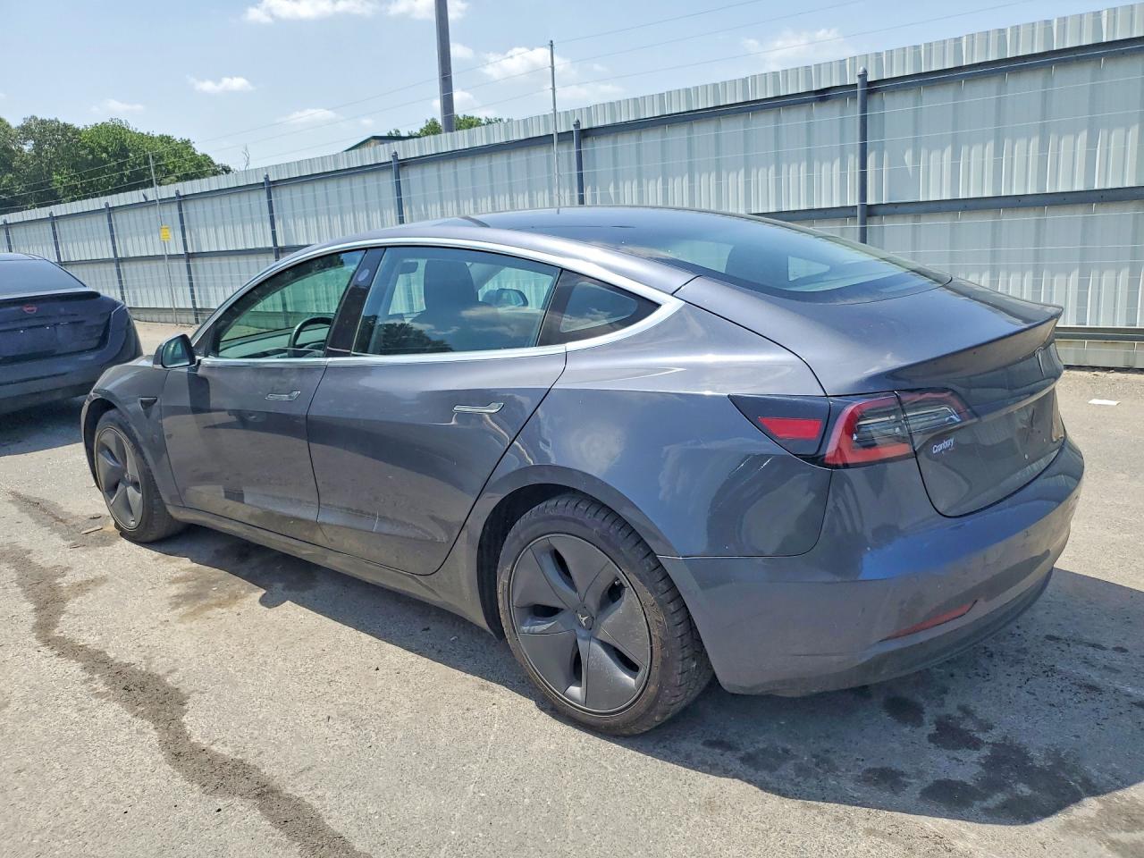 2017 TESLA MODEL 3 — снимка 2