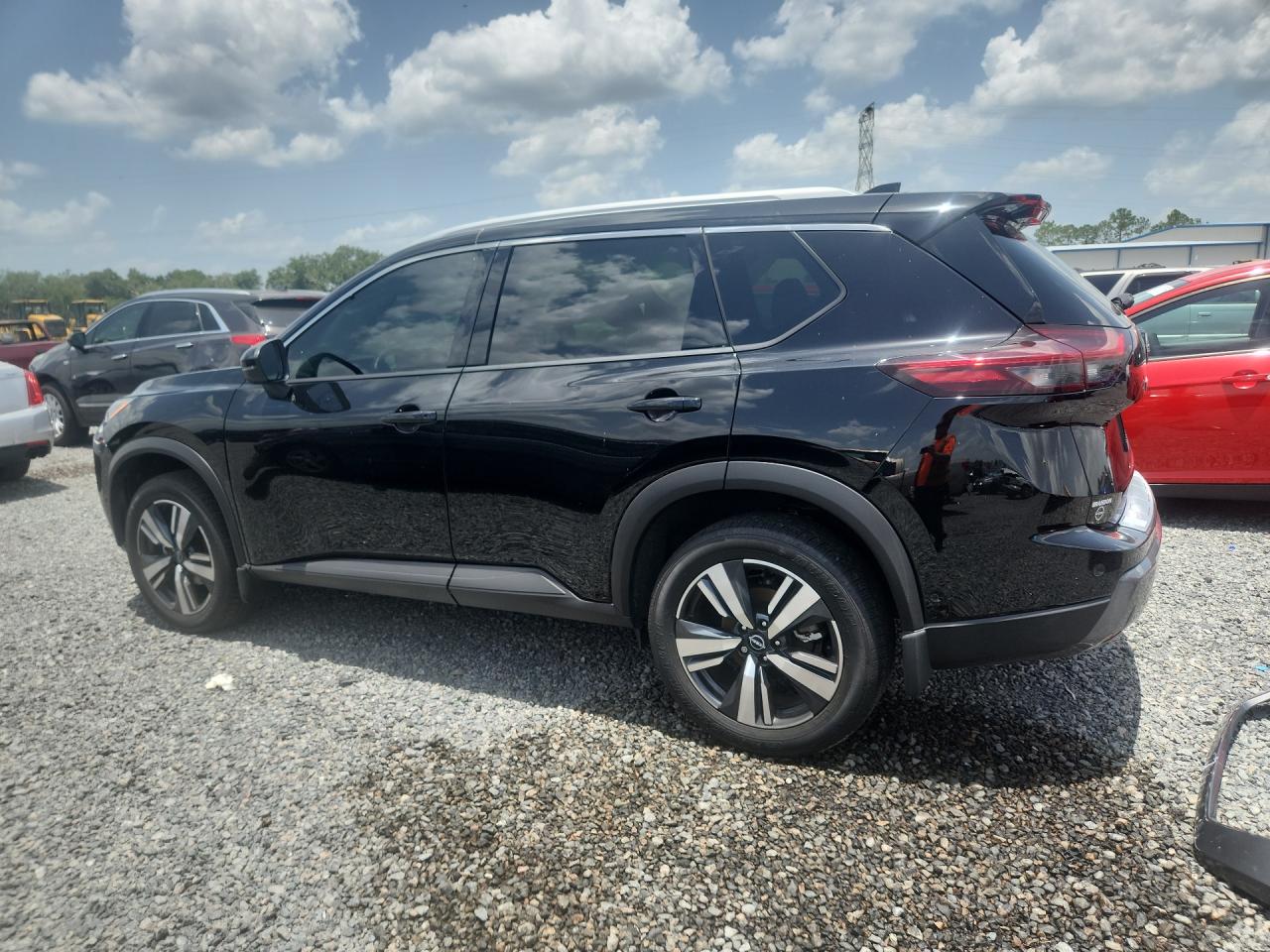 2025 NISSAN ROGUE SL — снимка 2