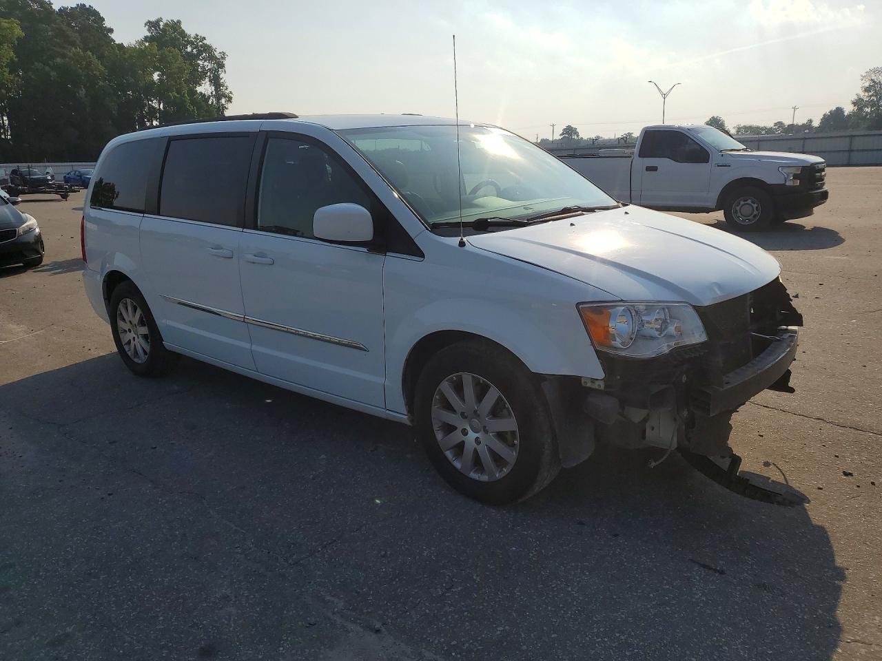 2016 CHRYSLER TOWN & COUNTRY TOURING — снимка 4