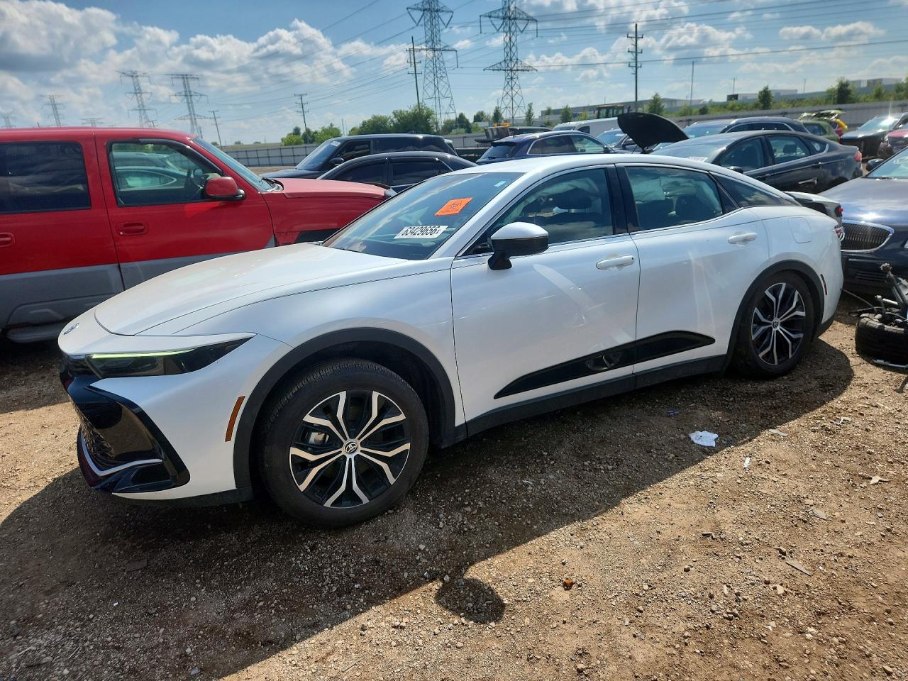 2025 TOYOTA CROWN XLE