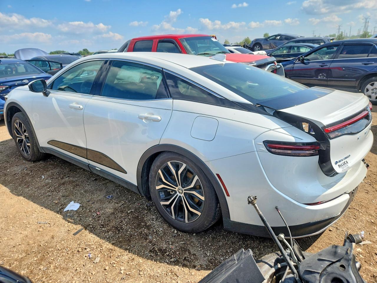 2025 TOYOTA CROWN XLE — снимка 2