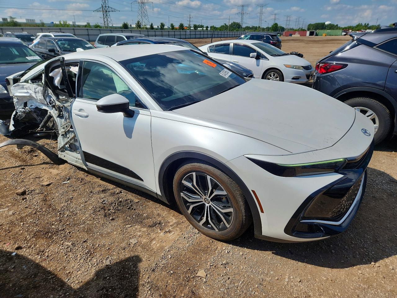 2025 TOYOTA CROWN XLE — снимка 4