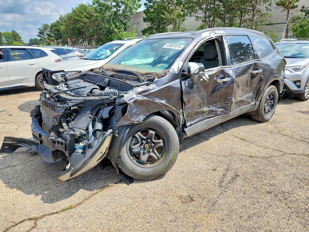 2016 CHEVROLET TRAVERSE LS