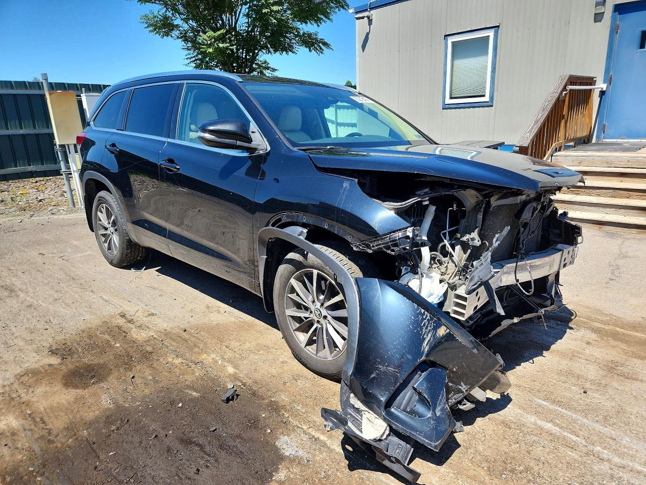 2018 TOYOTA HIGHLANDER XLE — снимка 4