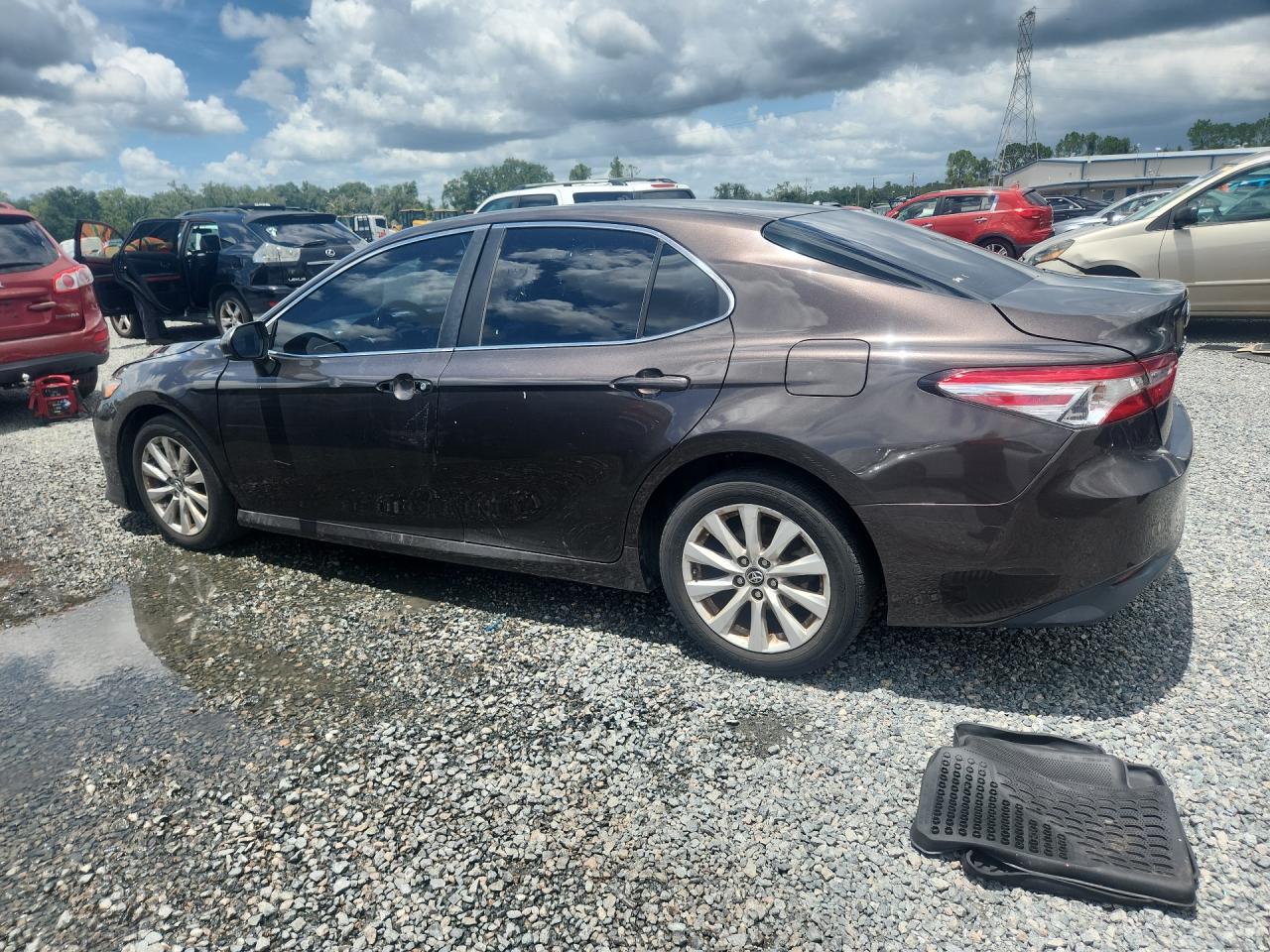 2018 TOYOTA CAMRY LE — снимка 2