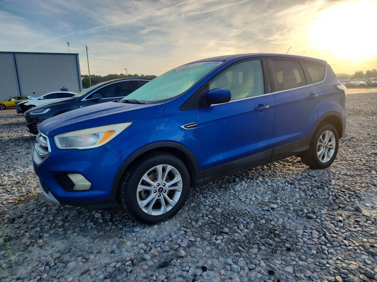 2017 FORD ESCAPE SE