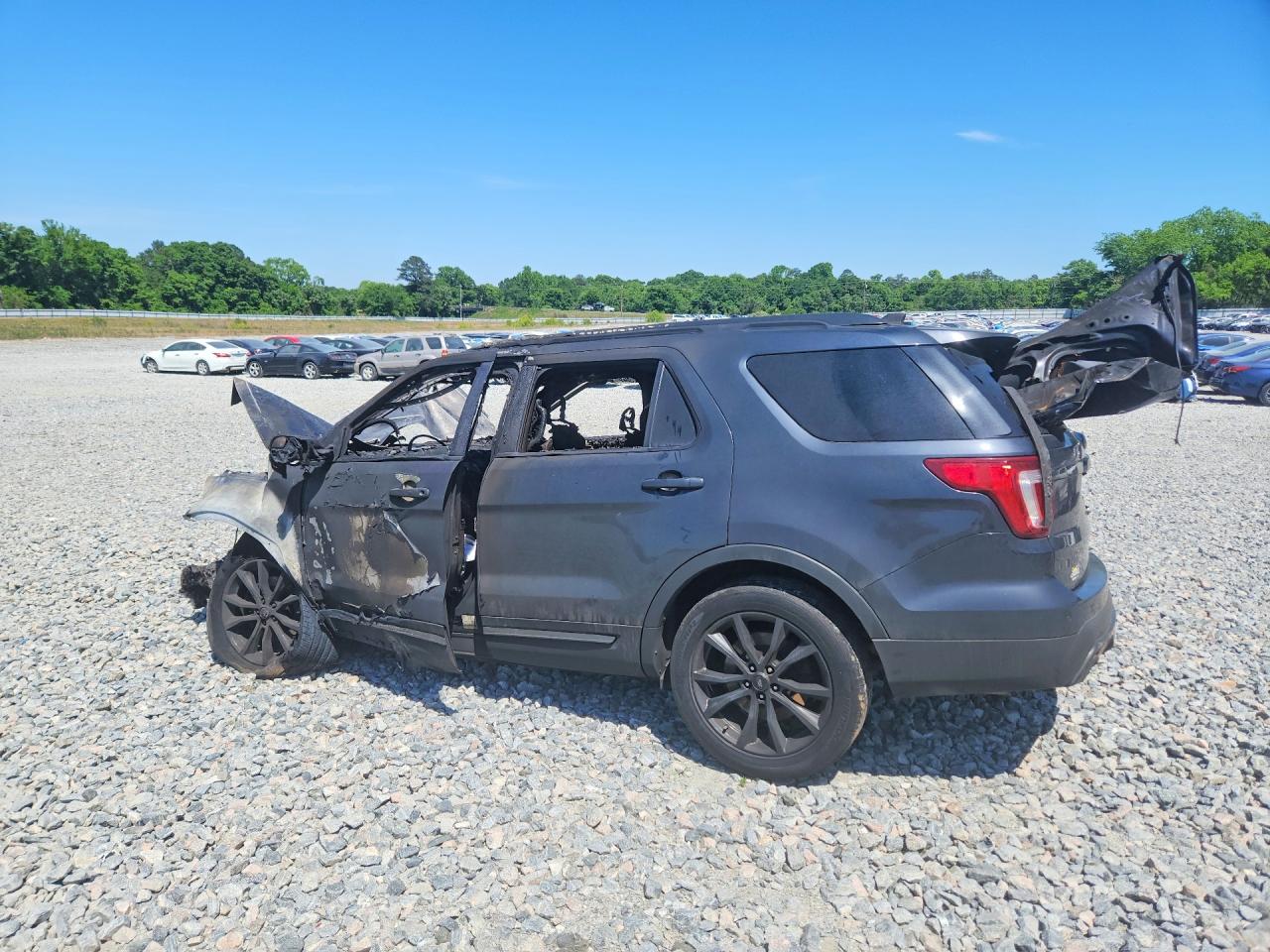 2017 FORD EXPLORER XLT — снимка 2