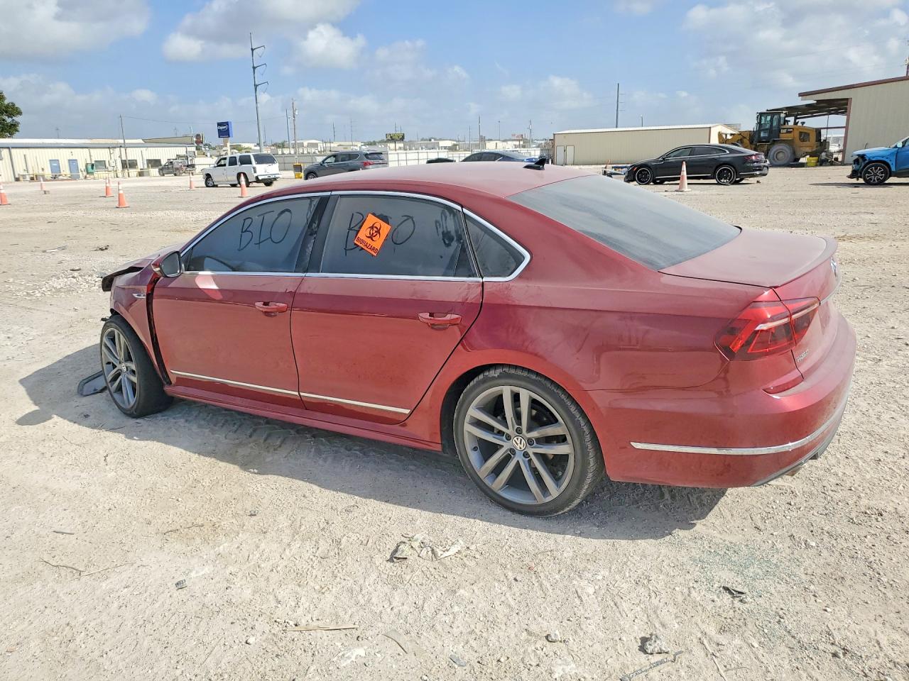 2017 VOLKSWAGEN PASSAT R-LINE — снимка 2