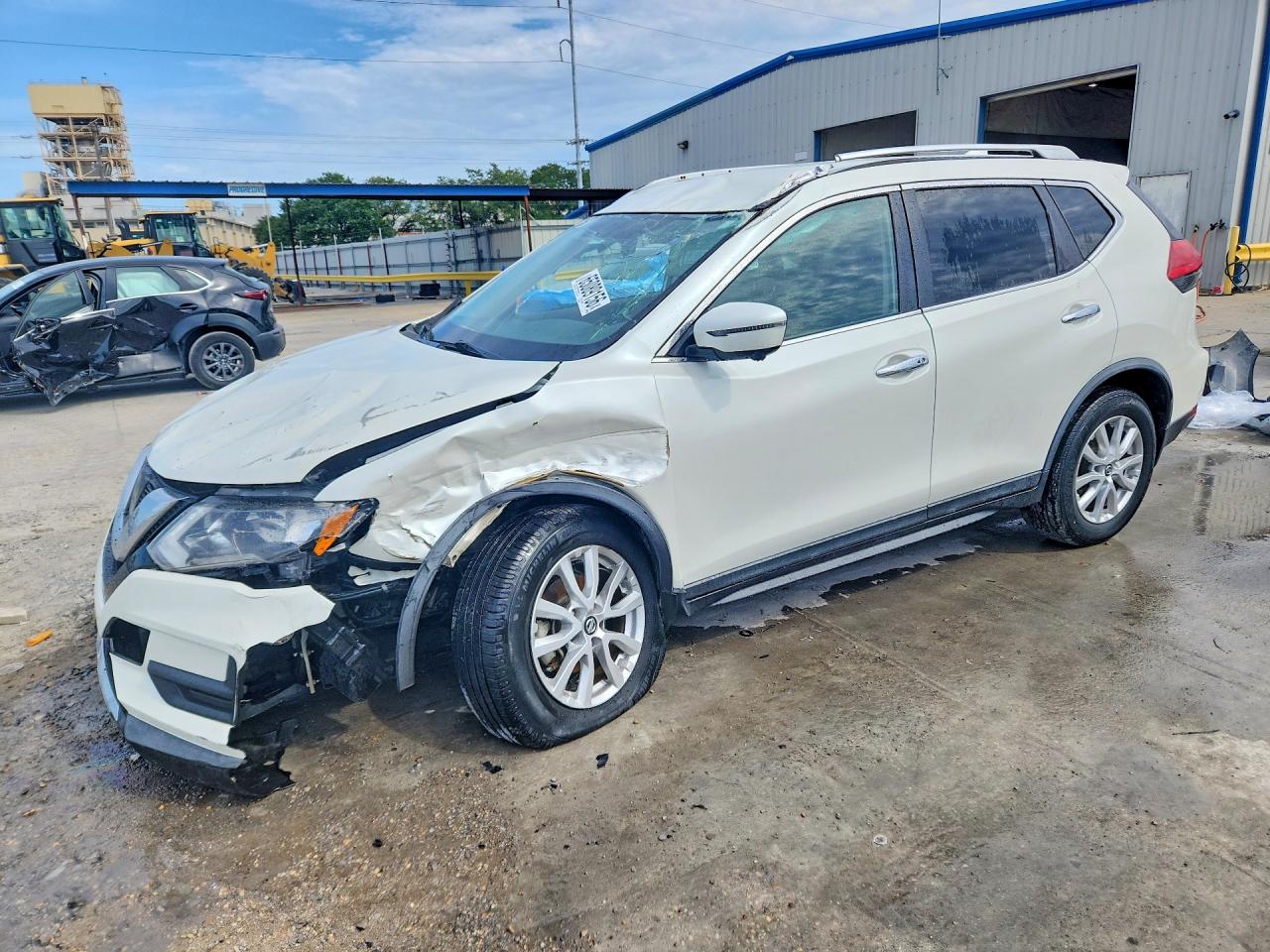 2017 NISSAN ROGUE SV