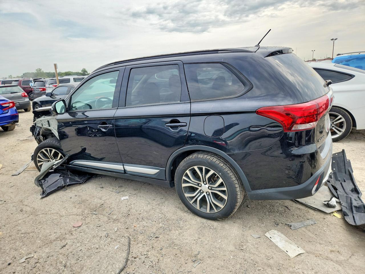 2016 MITSUBISHI OUTLANDER SE — снимка 2