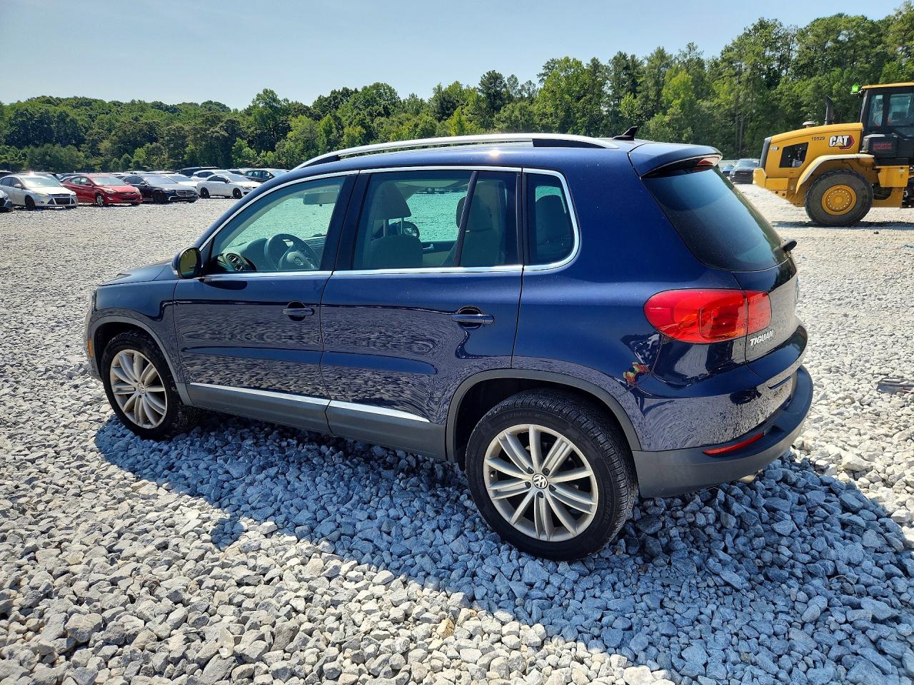 2015 VOLKSWAGEN TIGUAN S — снимка 2