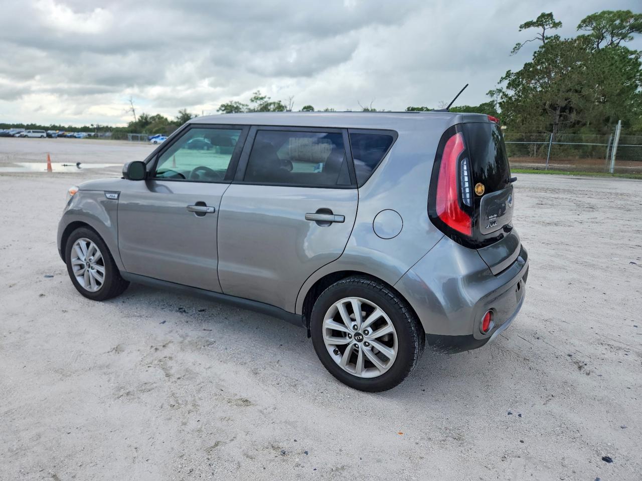2017 KIA SOUL + — снимка 2