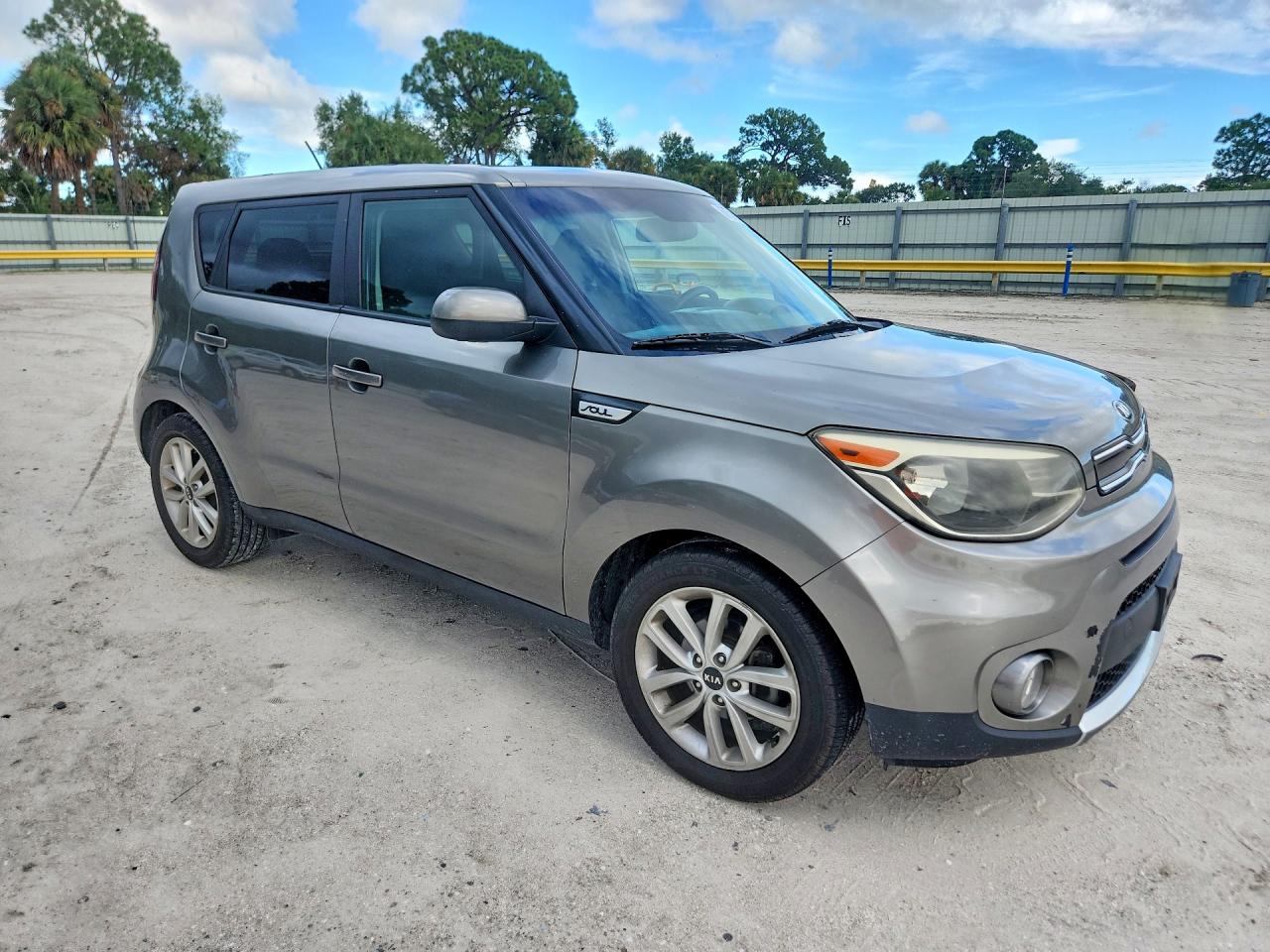 2017 KIA SOUL + — снимка 4