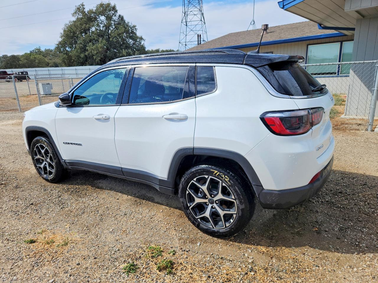 2026 JEEP COMPASS LIMITED — снимка 2