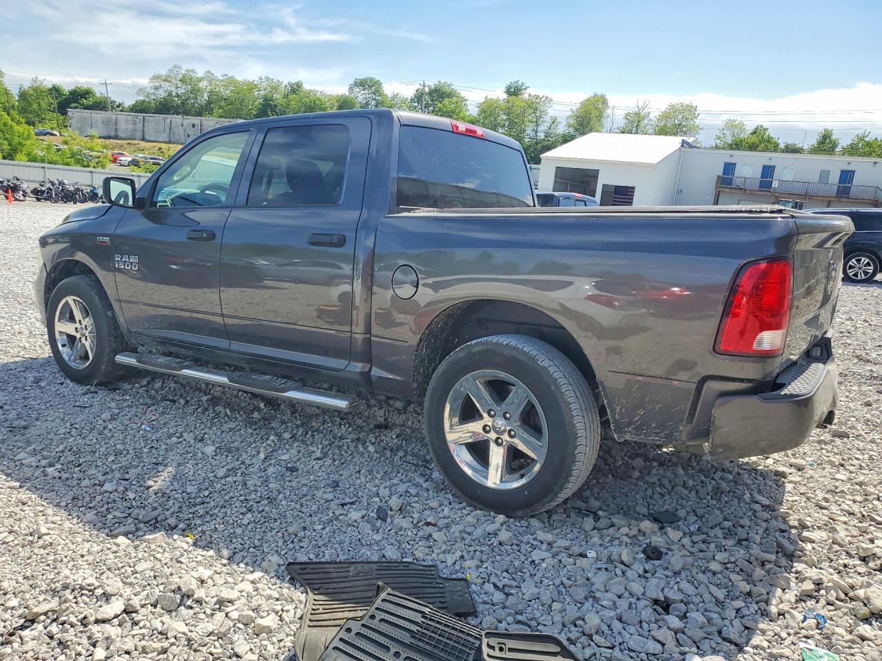 2018 RAM 1500 ST — снимка 2
