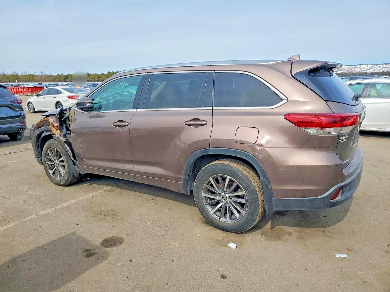2018 TOYOTA HIGHLANDER SE — снимка 2