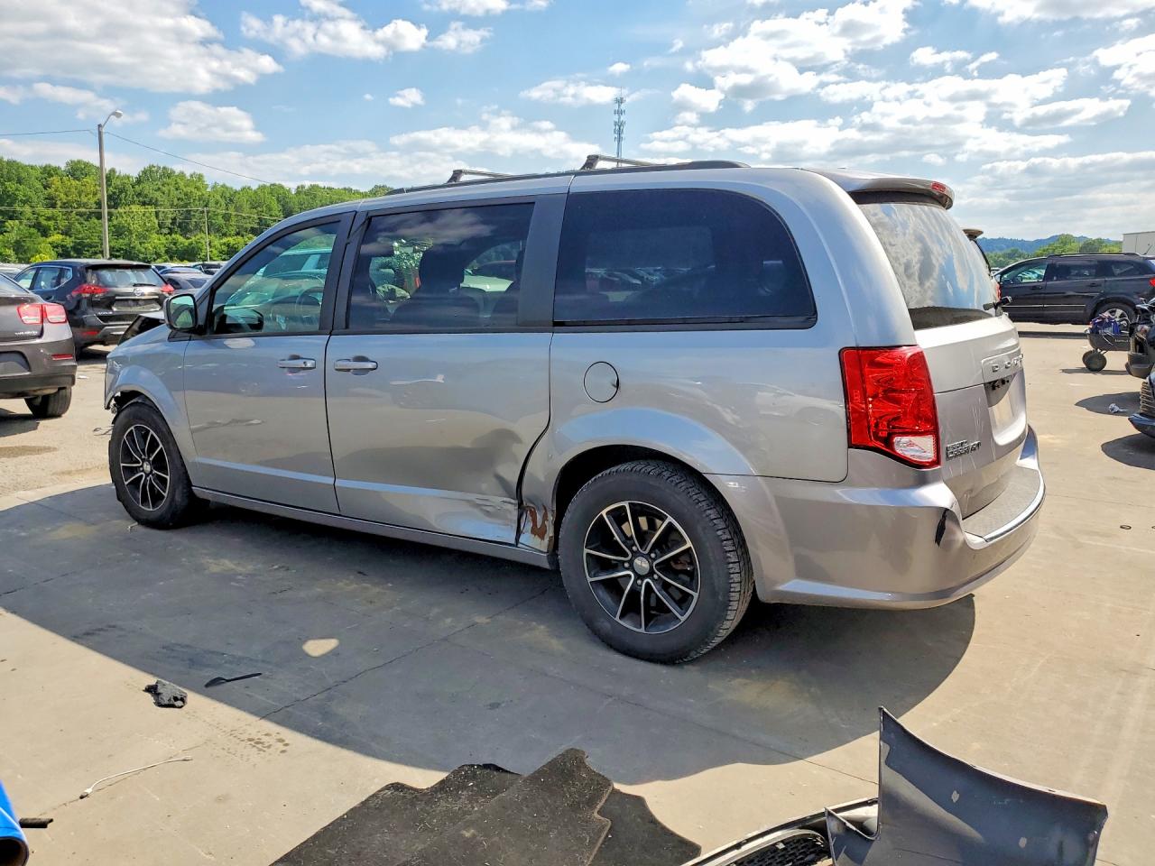 2019 DODGE GRAND CARAVAN GT — снимка 2