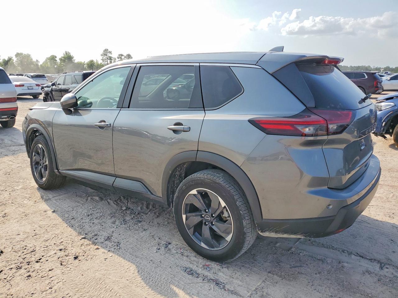 2024 NISSAN ROGUE SV — снимка 2