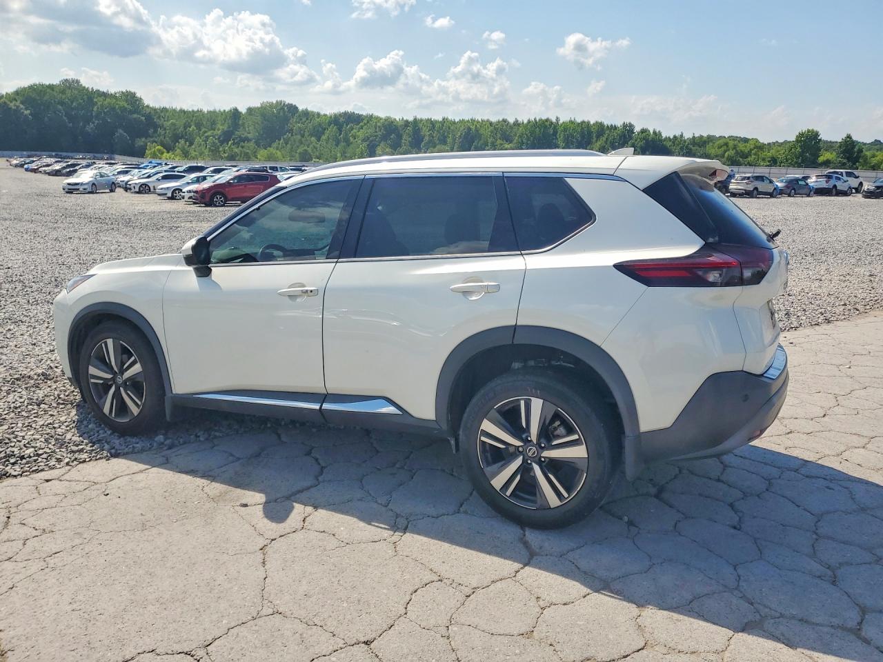 2021 NISSAN ROGUE SL — снимка 2