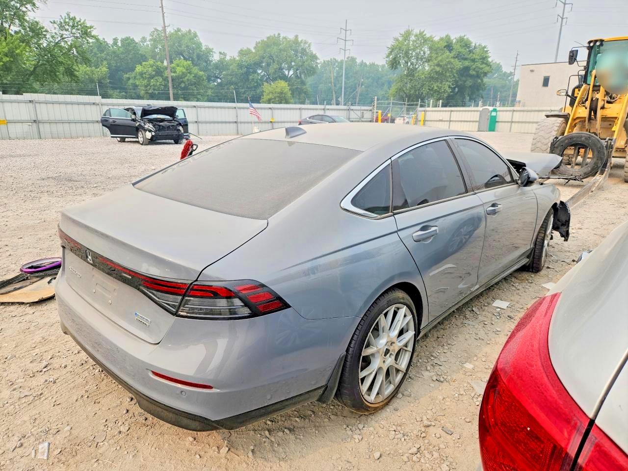 2025 HONDA ACCORD TOURING HYBRID — снимка 3
