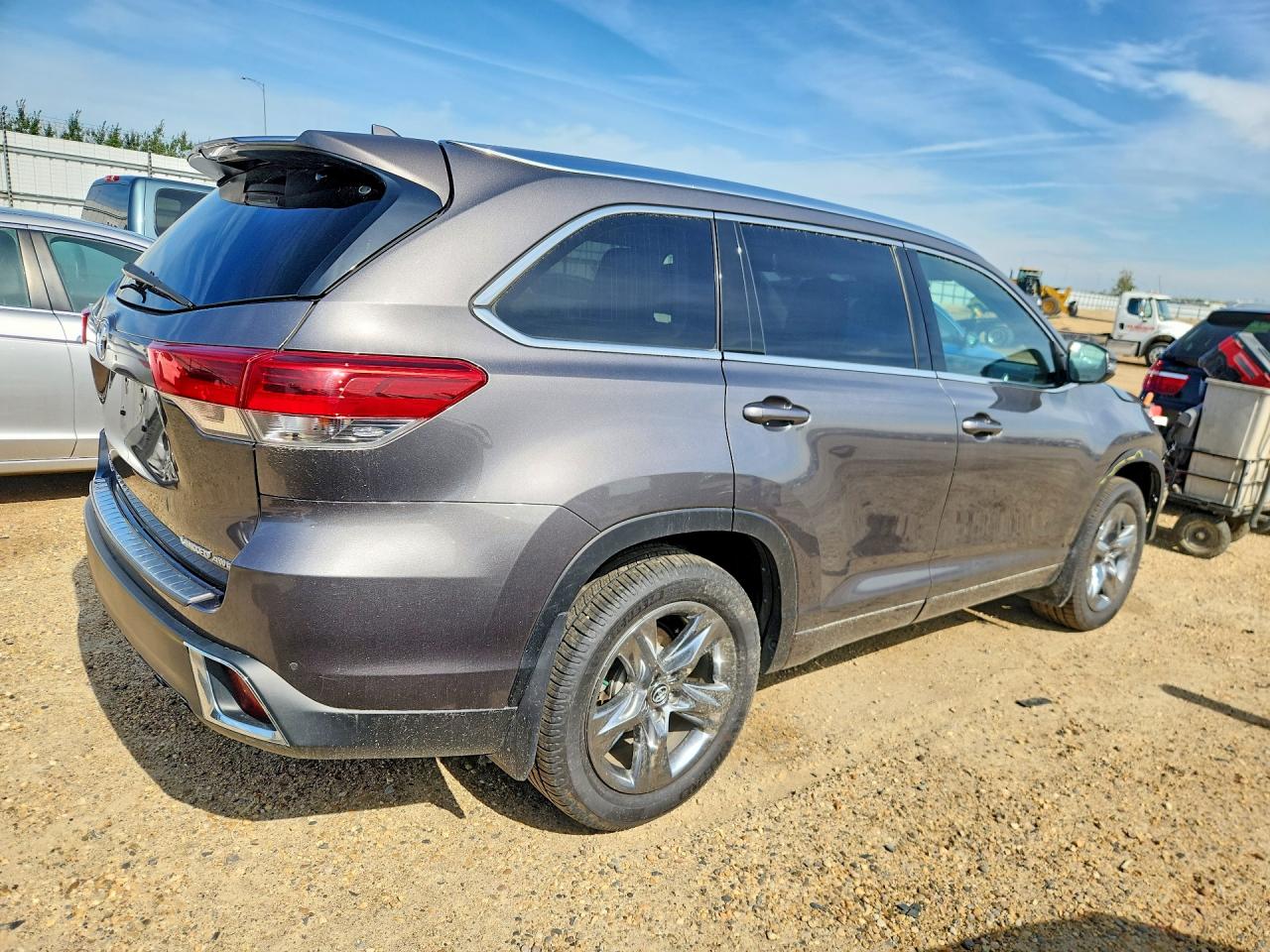2018 TOYOTA HIGHLANDER LIMITED — снимка 3