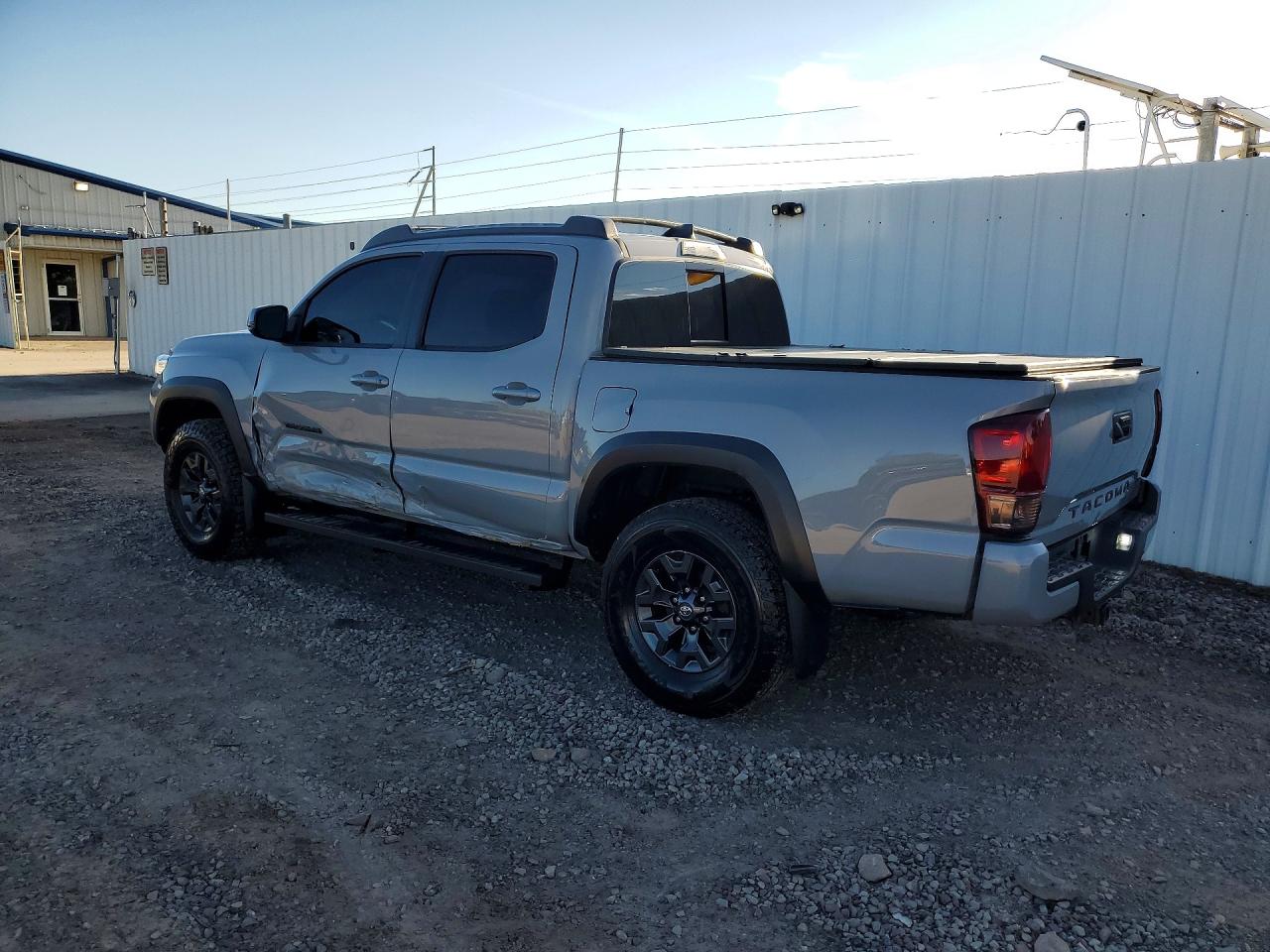 2021 TOYOTA TACOMA SR5 V6 — снимка 2