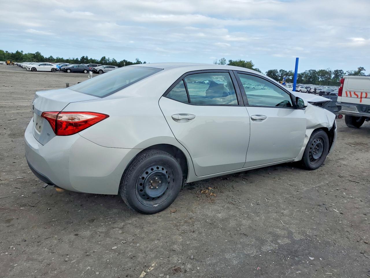2017 TOYOTA COROLLA LE — снимка 3