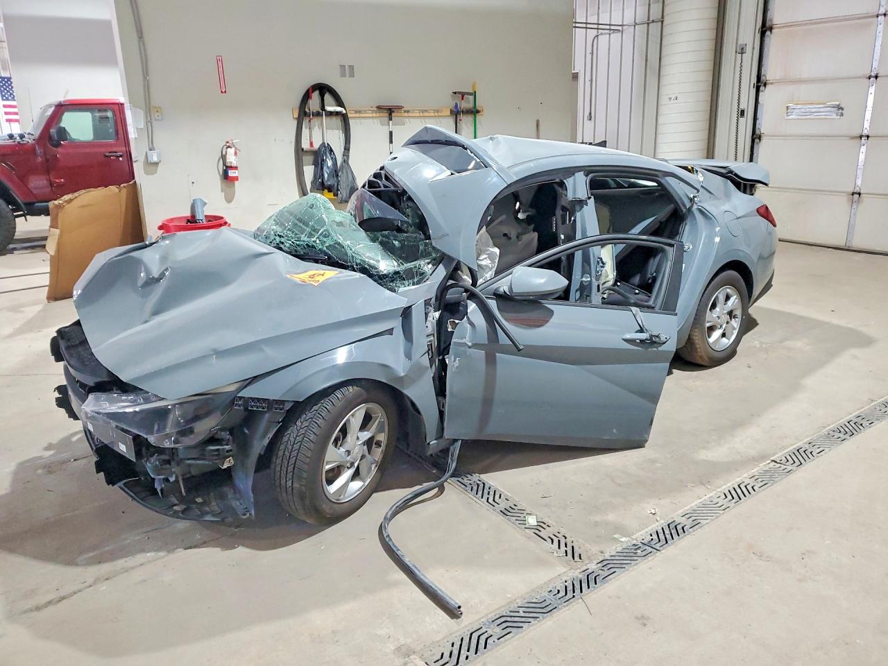 2021 HYUNDAI ELANTRA SE