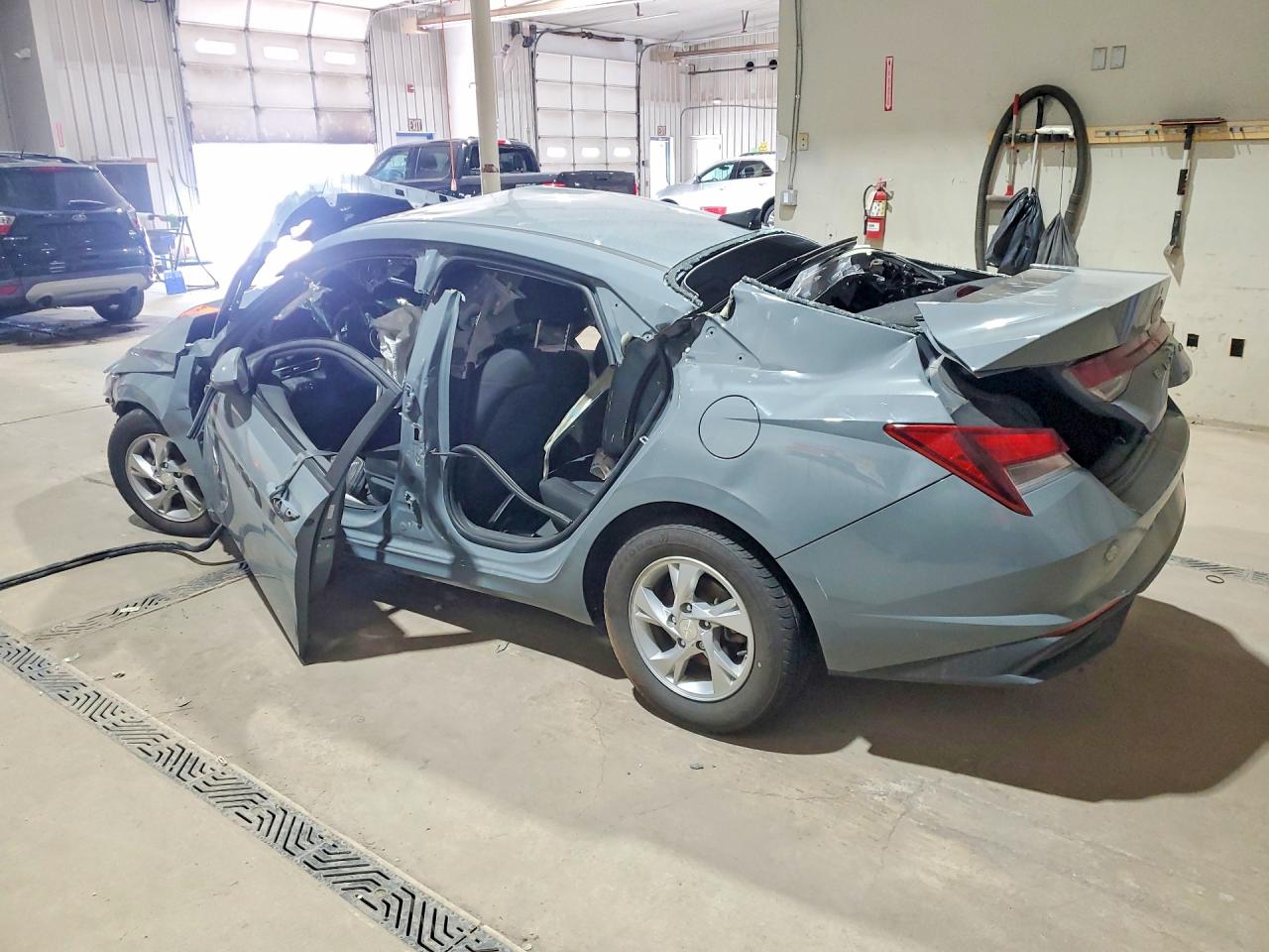 2021 HYUNDAI ELANTRA SE — снимка 2