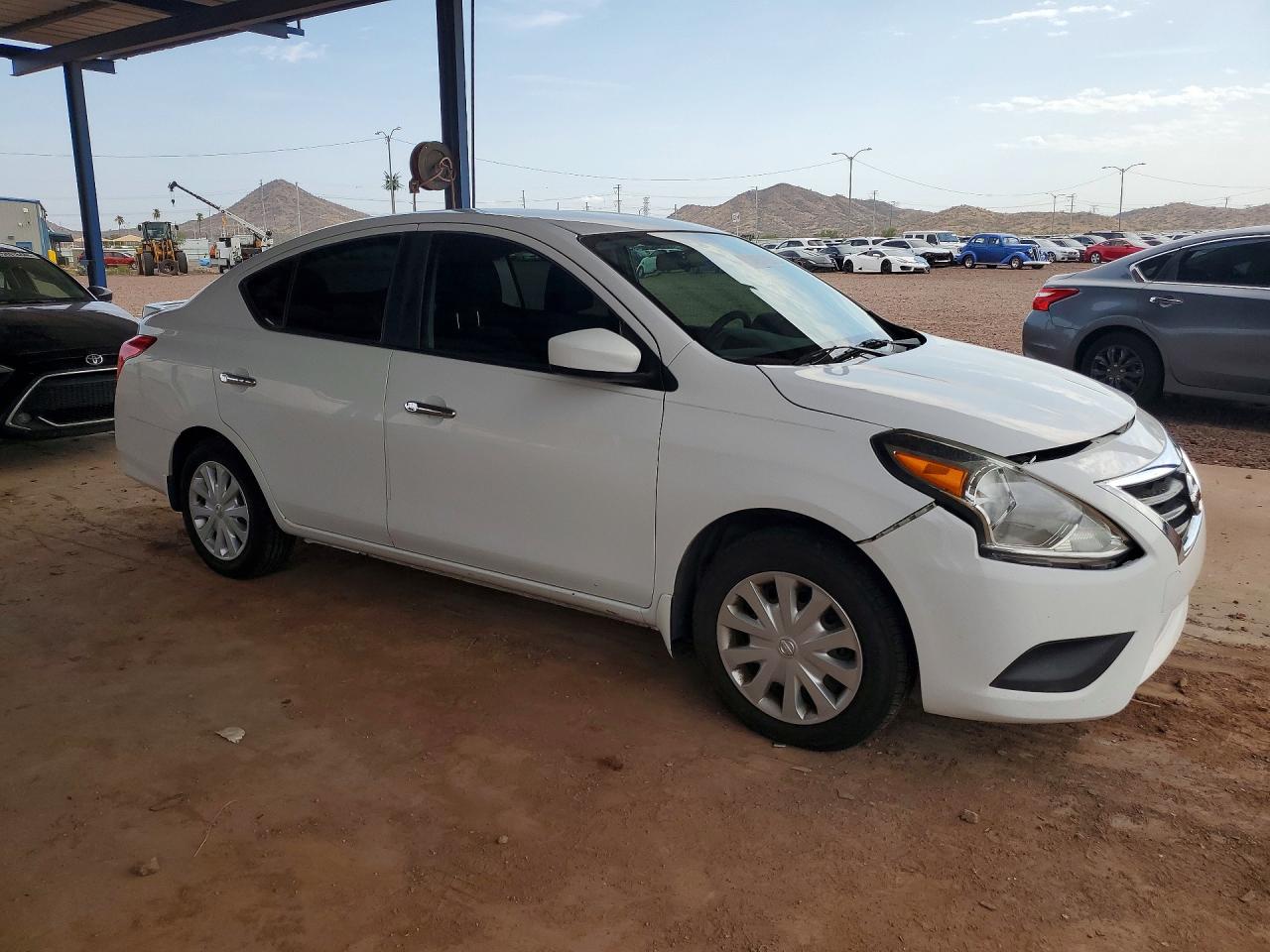 2016 NISSAN VERSA 1.6 SV — снимка 4